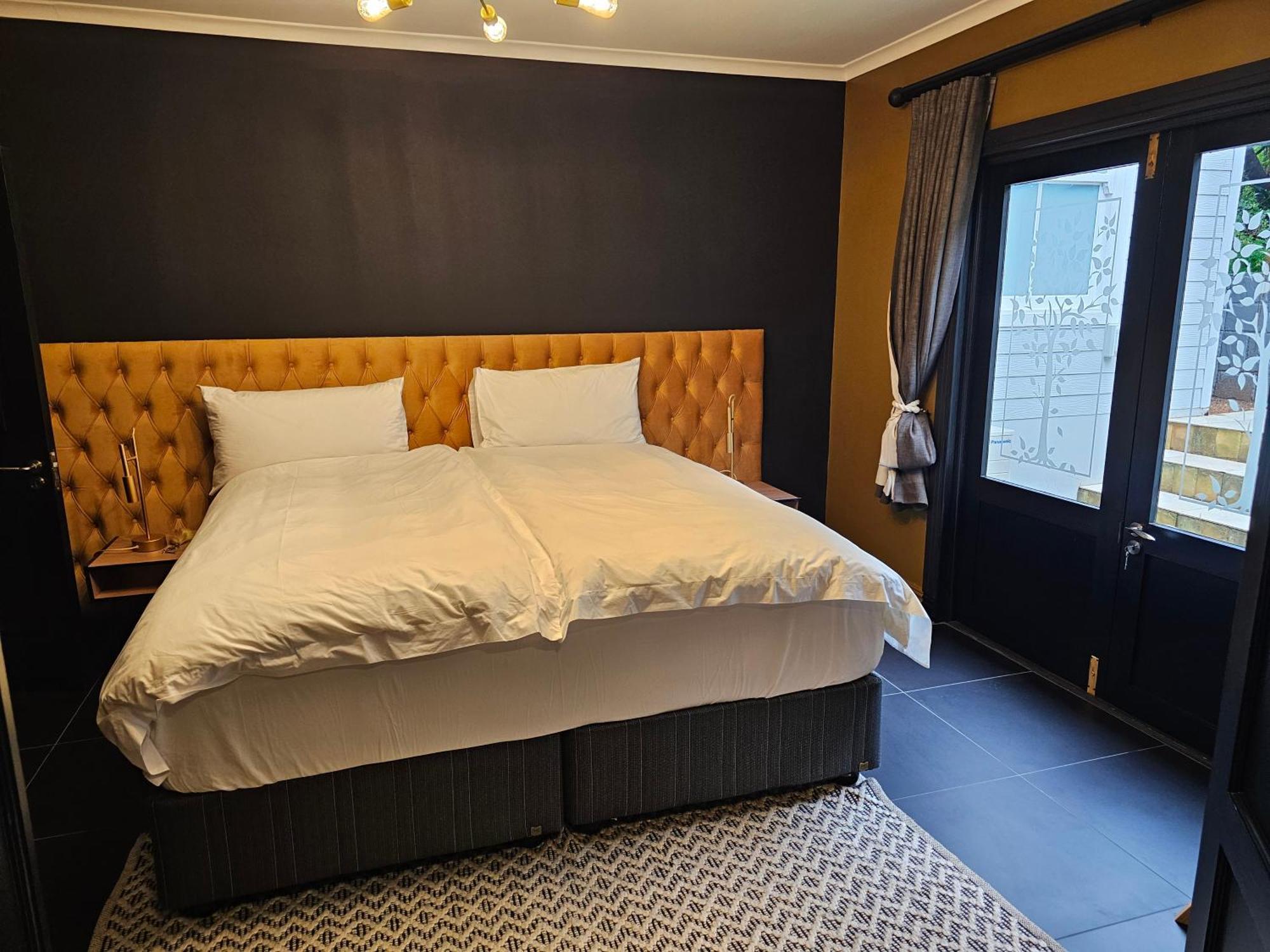 Die Heerenhuys Guest Suites Stellenbosch Eksteriør bilde