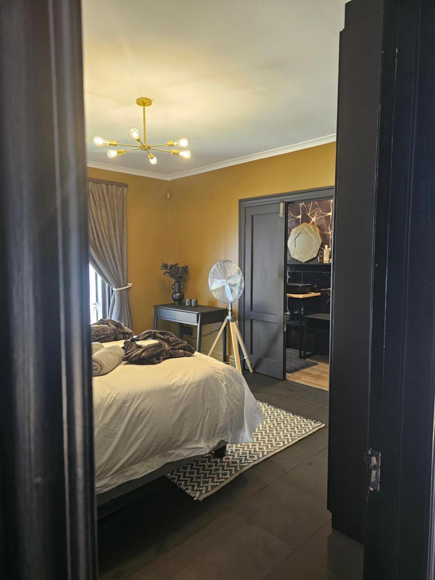 Die Heerenhuys Guest Suites Stellenbosch Eksteriør bilde