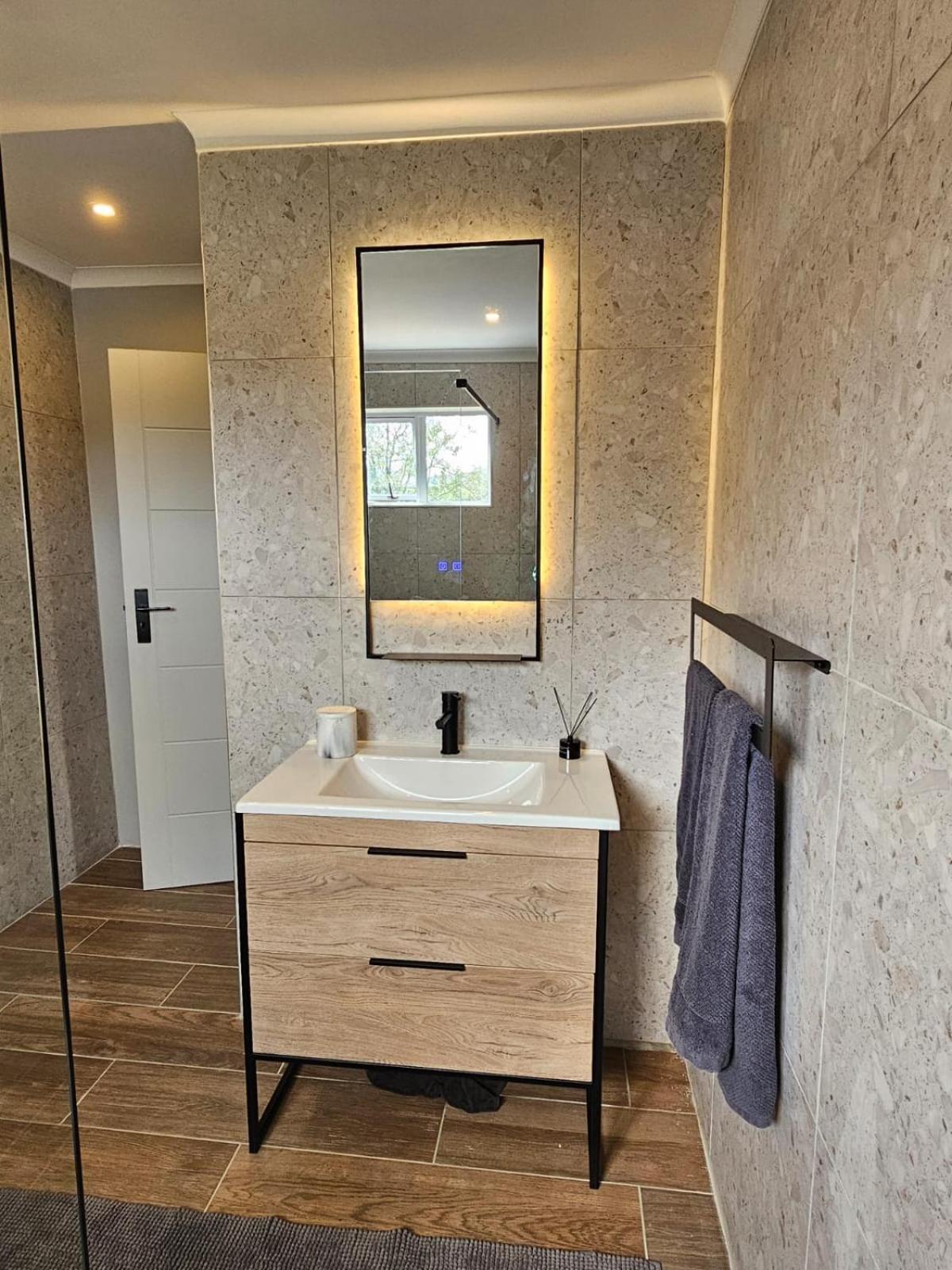 Die Heerenhuys Guest Suites Stellenbosch Eksteriør bilde